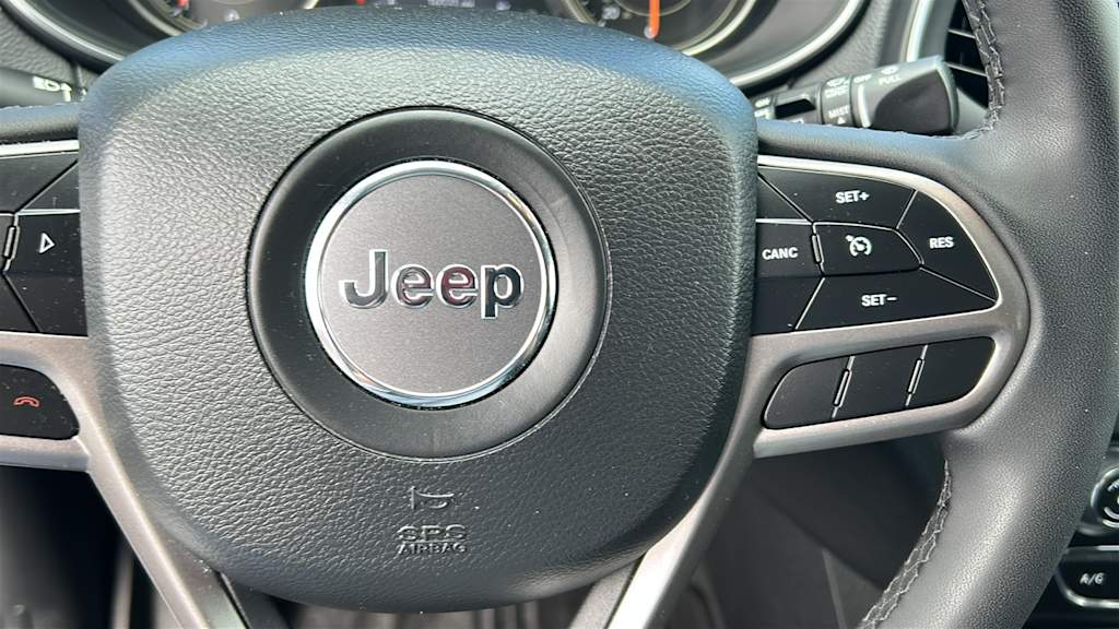 Thumbnail: 2022 Jeep Cherokee - 27