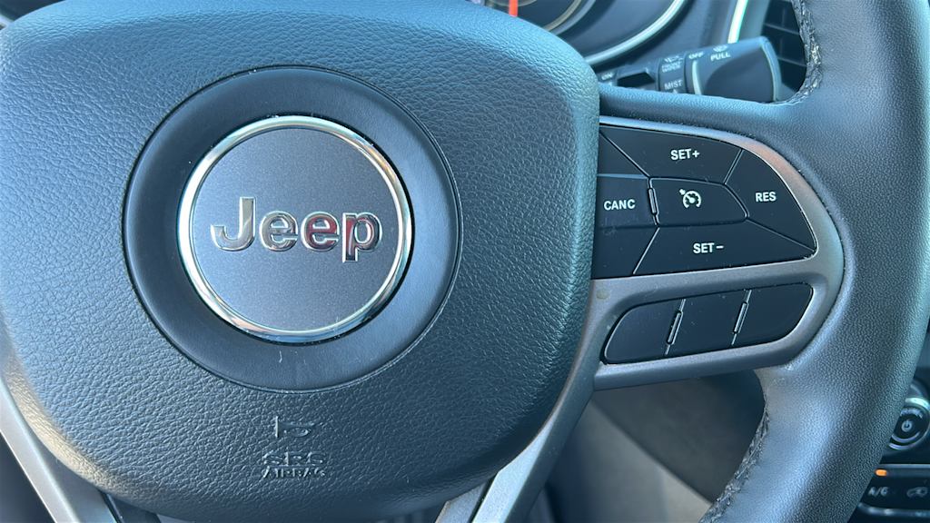 Thumbnail: 2022 Jeep Cherokee - 27