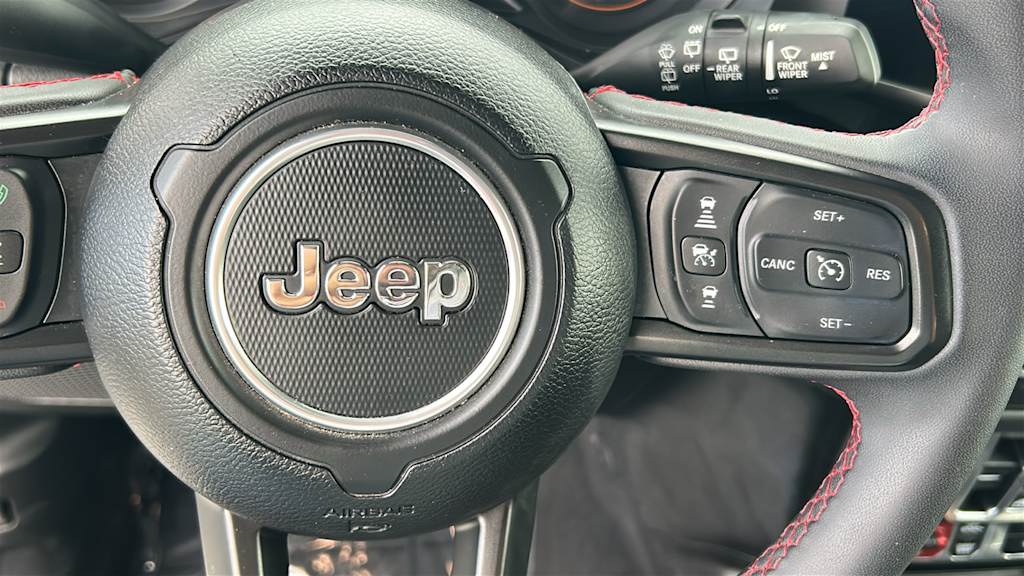 Thumbnail: 2025 Jeep Wrangler - 27