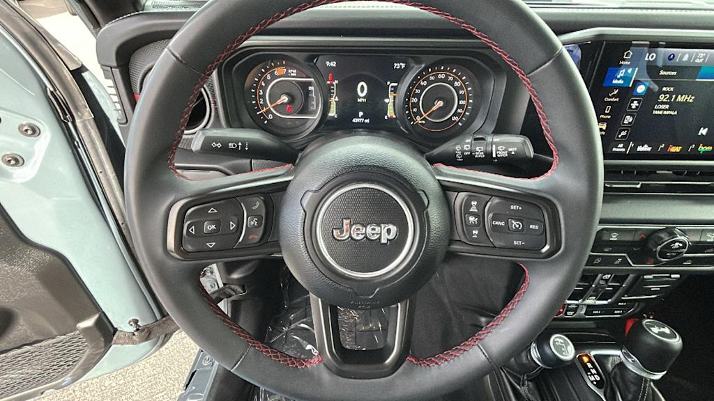 Thumbnail: 2025 Jeep Wrangler - 9