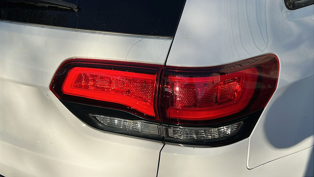 Thumbnail: 2021 Jeep Grand Cherokee - 14