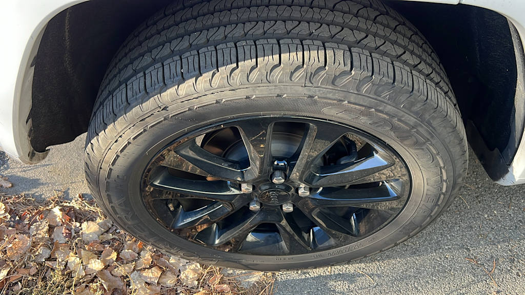 Thumbnail: 2021 Jeep Grand Cherokee - 16