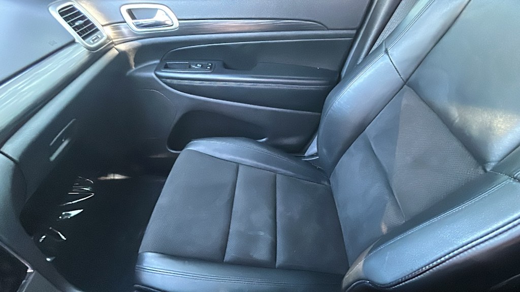 Thumbnail: 2020 Jeep Grand Cherokee - 11
