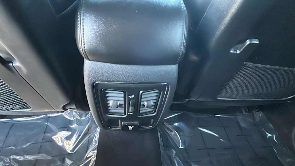Thumbnail: 2020 Jeep Grand Cherokee - 29