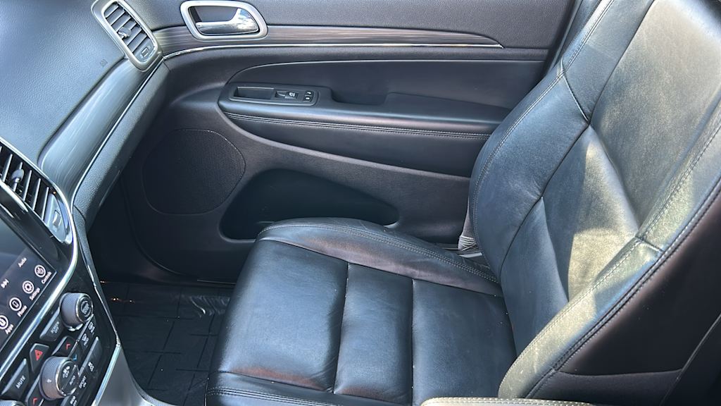 Thumbnail: 2021 Jeep Grand Cherokee - 10