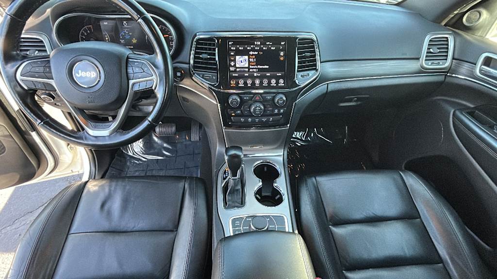 Thumbnail: 2021 Jeep Grand Cherokee - 12