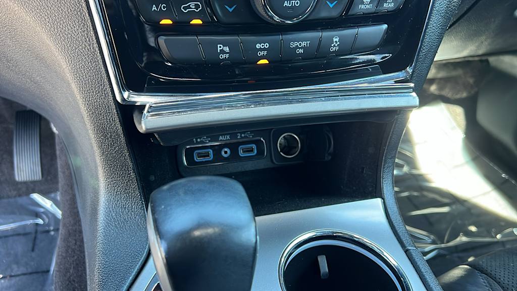 Thumbnail: 2019 Jeep Grand Cherokee - 14