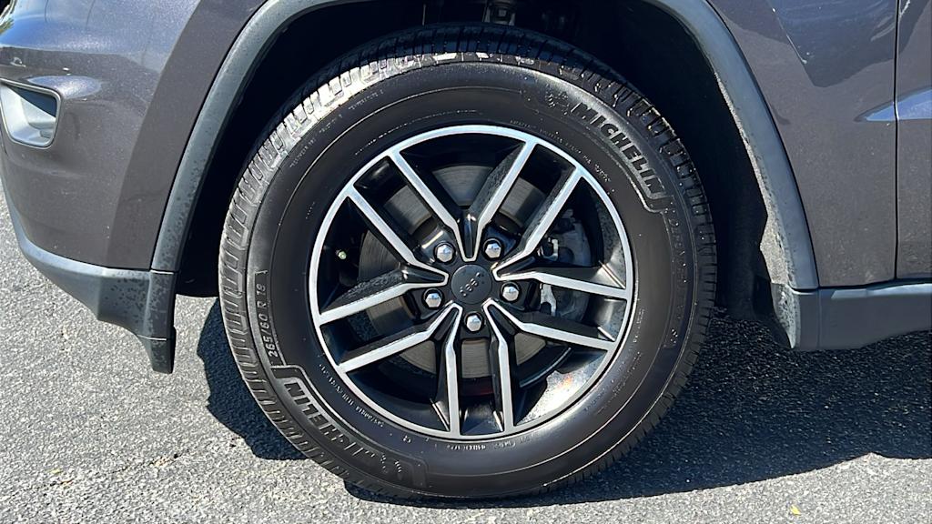 Thumbnail: 2019 Jeep Grand Cherokee - 8