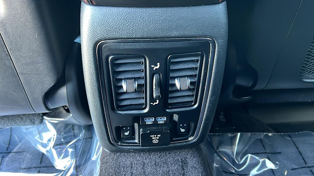 Thumbnail: 2019 Jeep Grand Cherokee - 29