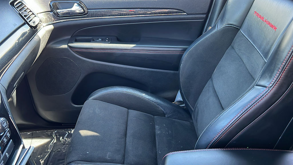 Thumbnail: 2019 Jeep Grand Cherokee - 11