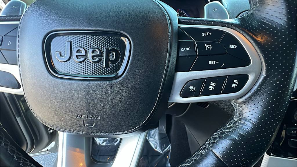 2021 Jeep Grand Cherokee Trackhawk 26