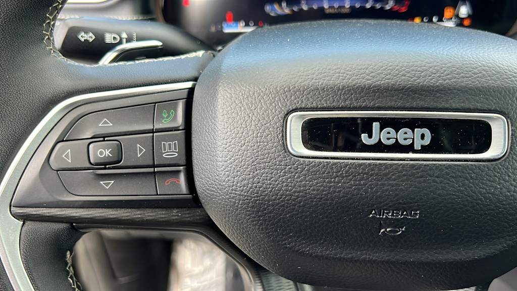 Thumbnail: 2024 Jeep Grand Cherokee - 26
