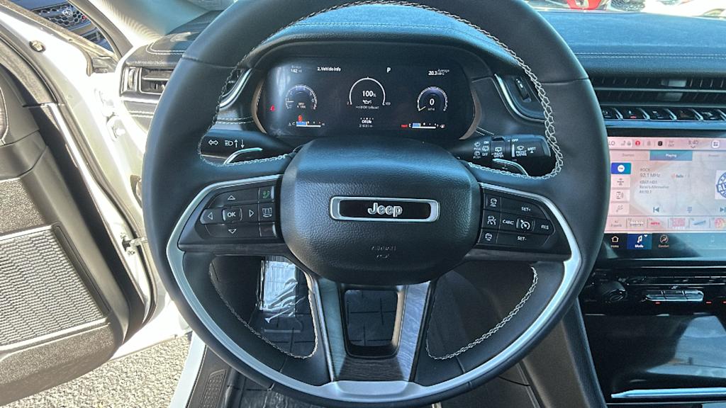 Thumbnail: 2023 Jeep Grand Cherokee - 9