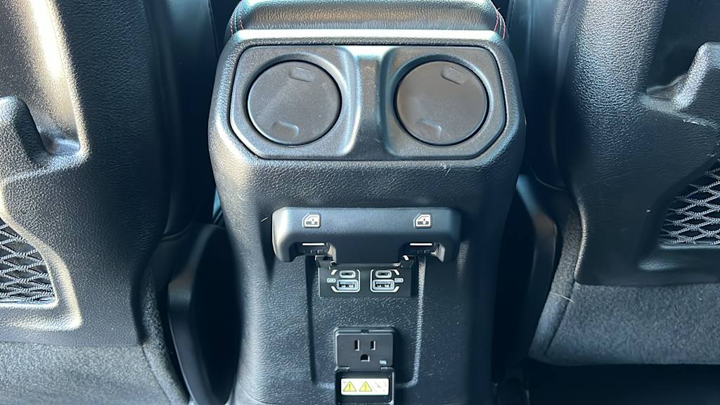 Thumbnail: 2025 Jeep Wrangler - 30