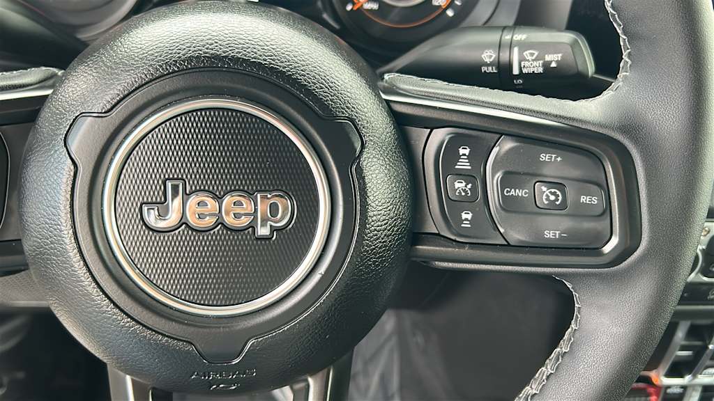 Thumbnail: 2025 Jeep Gladiator - 27