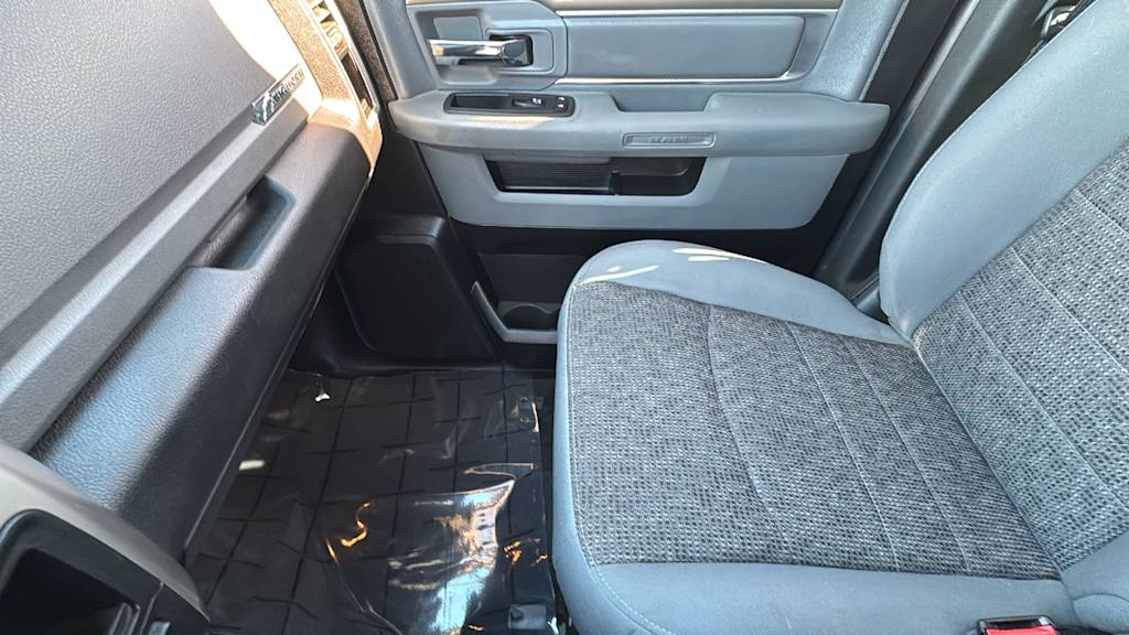 Thumbnail: 2017 RAM 1500 - 10