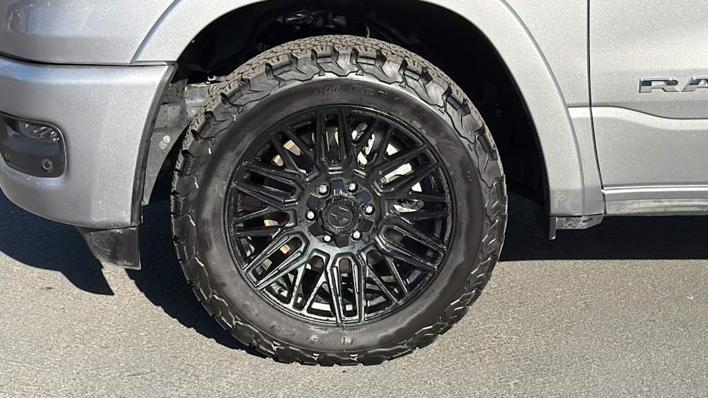 Thumbnail: 2025 RAM 1500 - 8