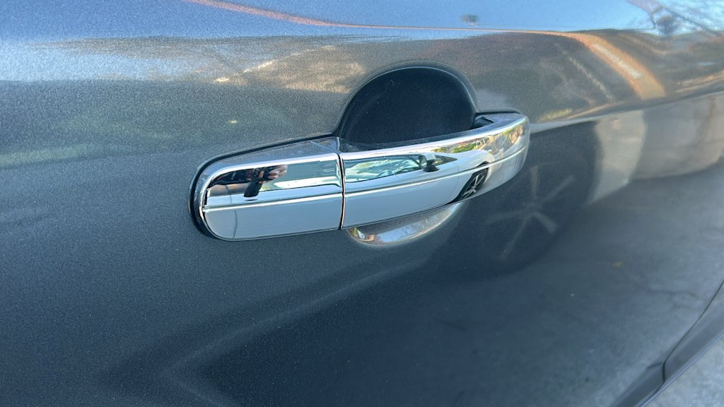 Thumbnail: 2015 Ford Focus - 17