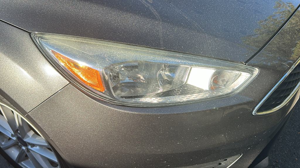 Thumbnail: 2015 Ford Focus - 21