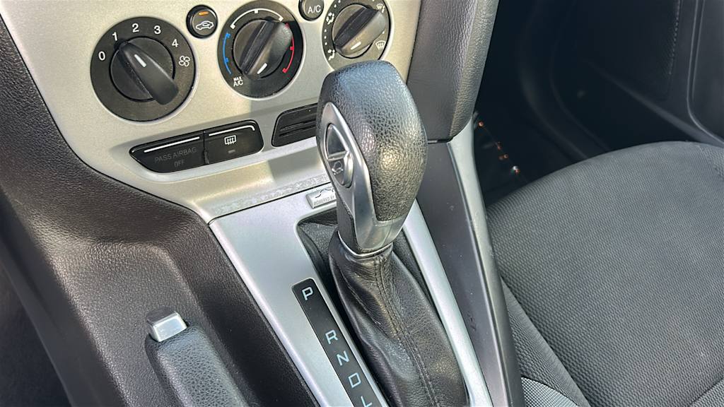 Thumbnail: 2014 Ford Focus - 14