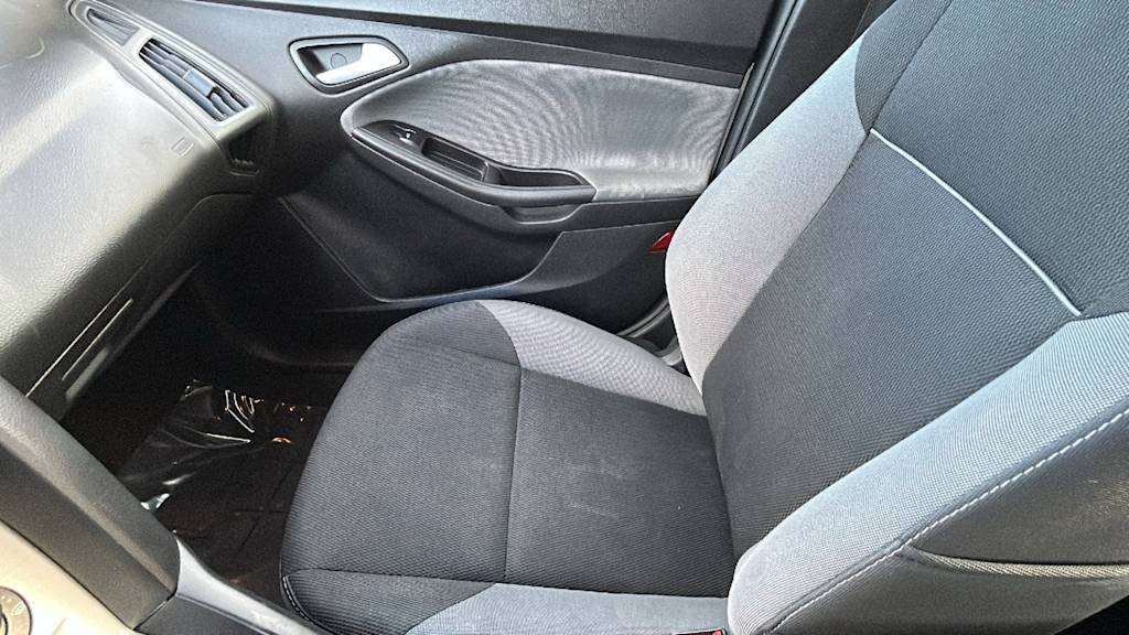Thumbnail: 2014 Ford Focus - 10