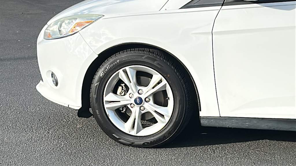 Thumbnail: 2014 Ford Focus - 8