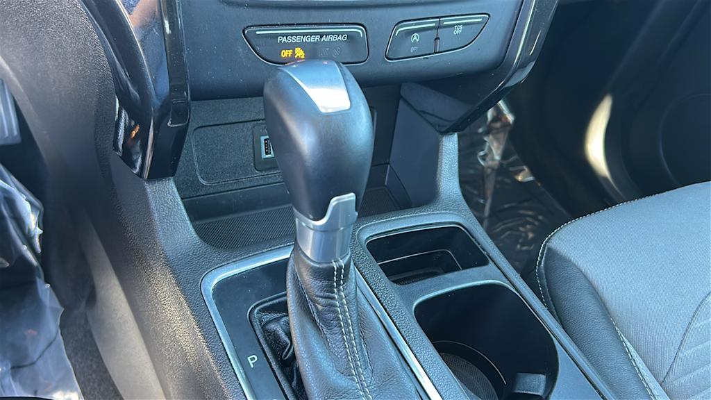 Thumbnail: 2017 Ford Escape - 15