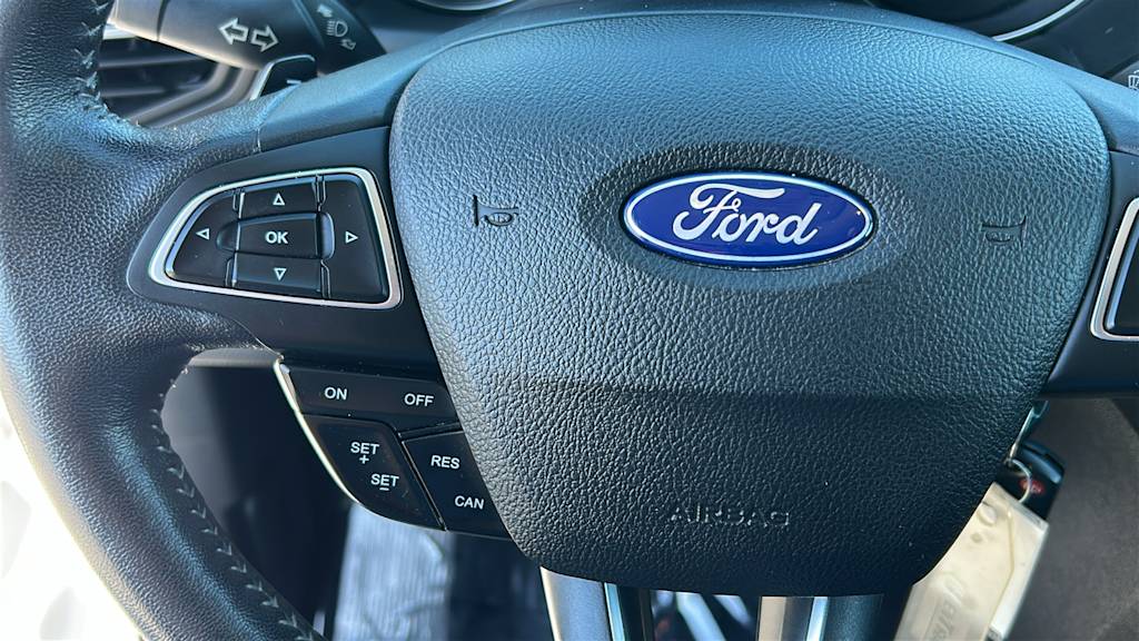 Thumbnail: 2017 Ford Escape - 24