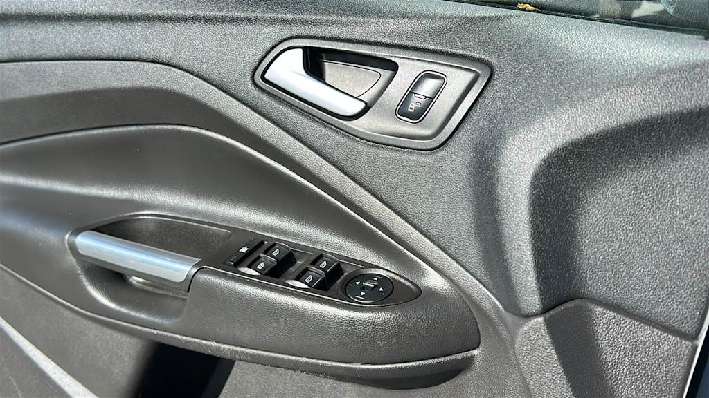 Thumbnail: 2017 Ford Escape - 27