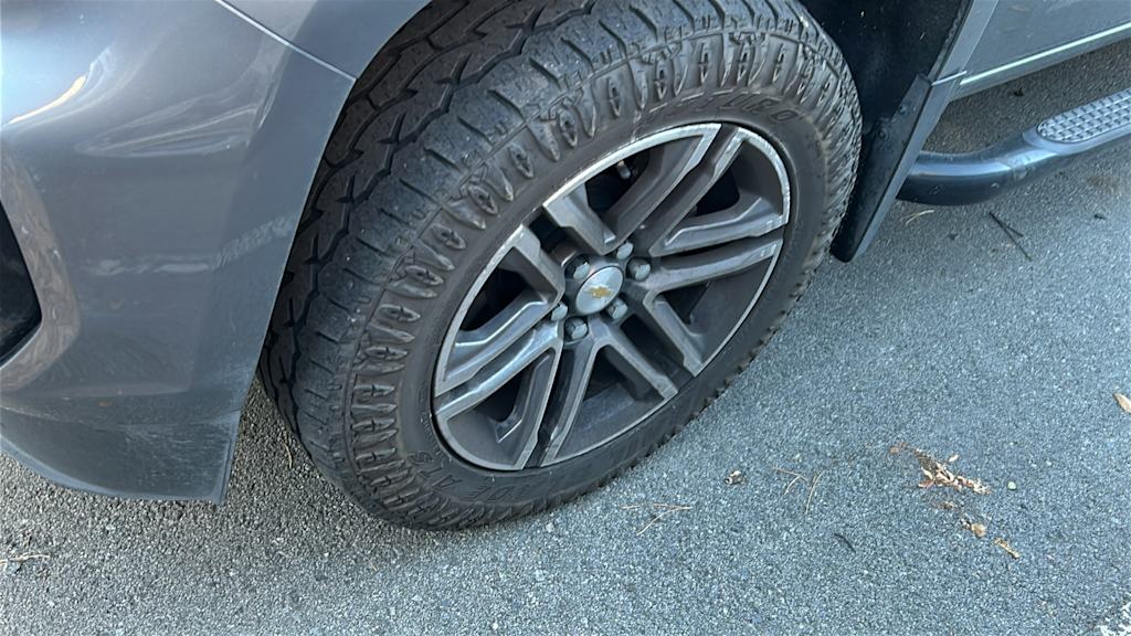 Thumbnail: 2021 Chevrolet Colorado - 6