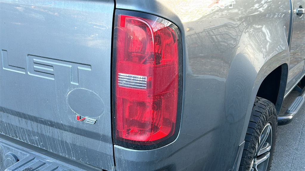 Thumbnail: 2021 Chevrolet Colorado - 15