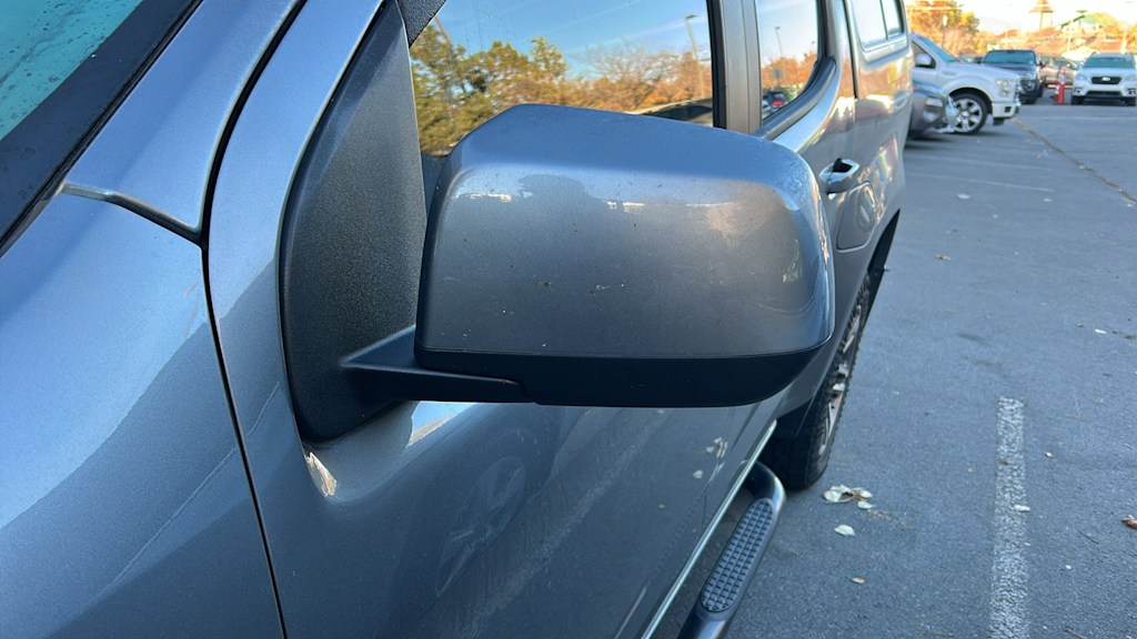 Thumbnail: 2021 Chevrolet Colorado - 8