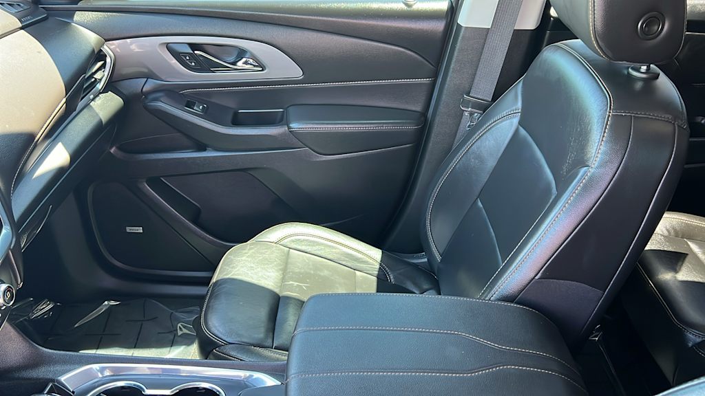 Thumbnail: 2020 Chevrolet Traverse - 11