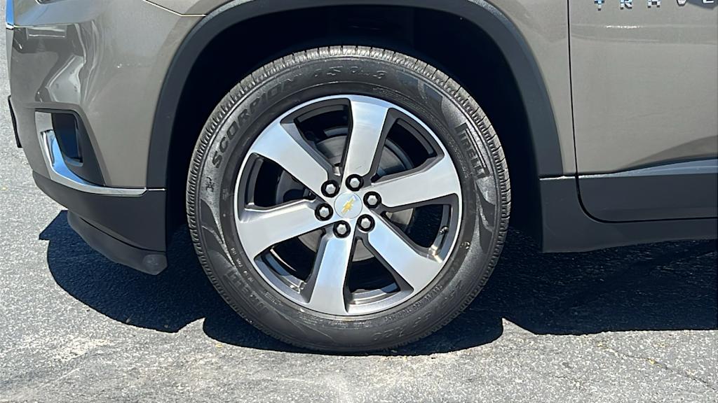 Thumbnail: 2020 Chevrolet Traverse - 8