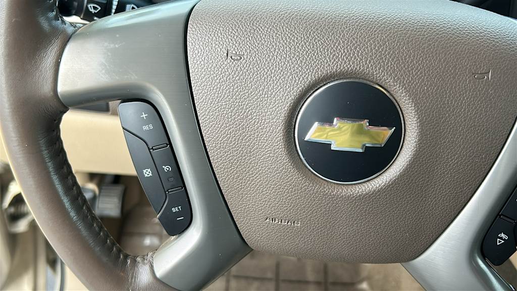 Thumbnail: 2012 Chevrolet Tahoe - 25