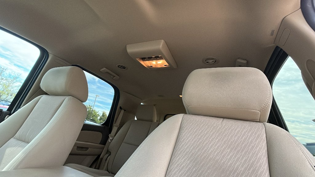 Thumbnail: 2012 Chevrolet Tahoe - 11