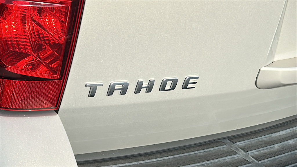Thumbnail: 2012 Chevrolet Tahoe - 7