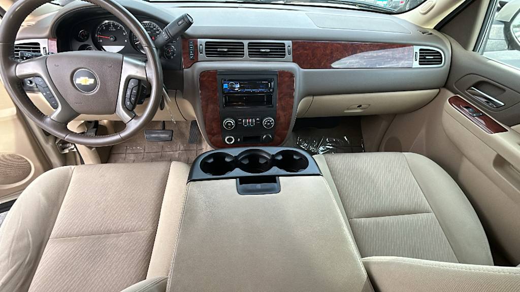 Thumbnail: 2012 Chevrolet Tahoe - 15