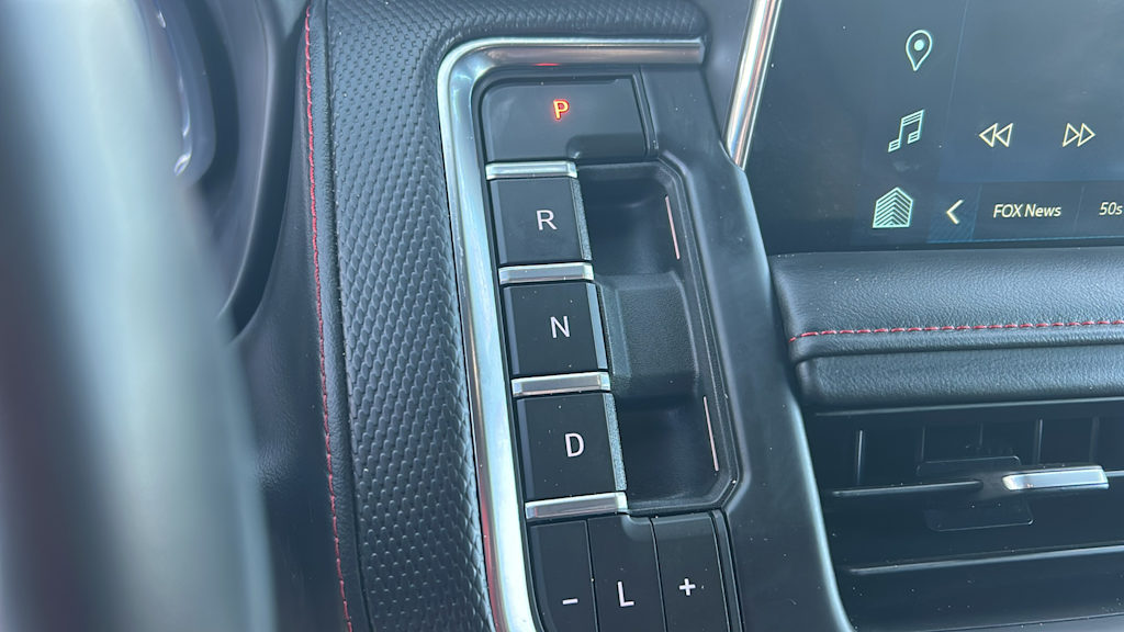 Thumbnail: 2023 Chevrolet Tahoe - 21