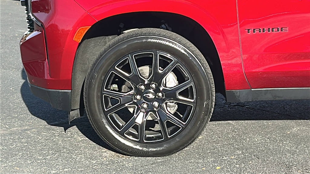 Thumbnail: 2023 Chevrolet Tahoe - 8