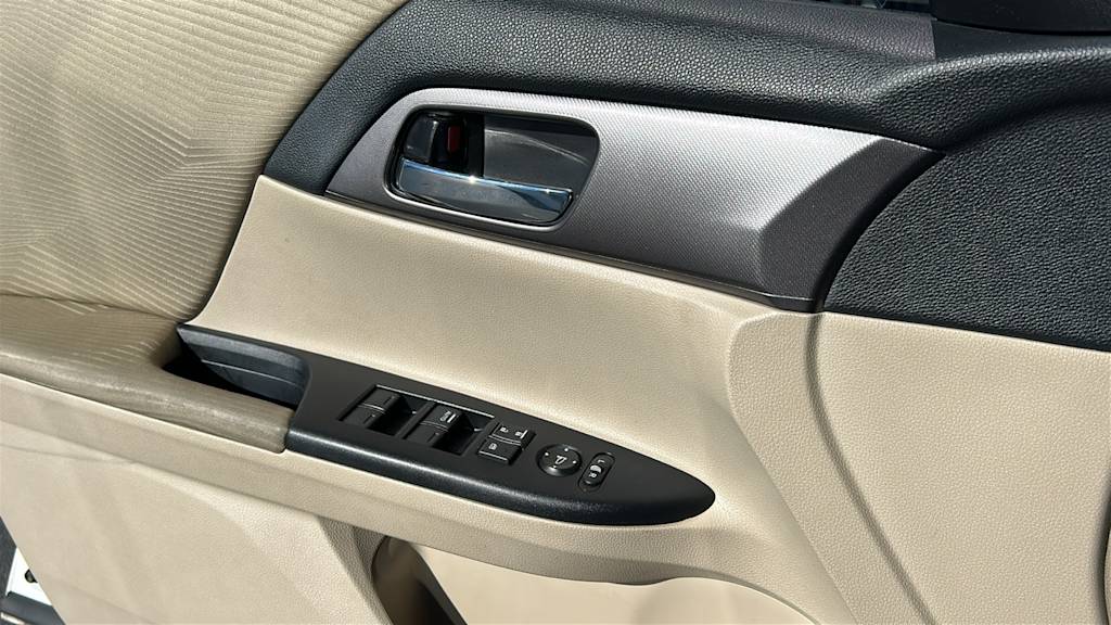Thumbnail: 2014 Honda Accord - 27