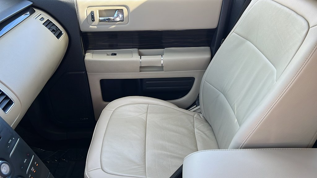 Thumbnail: 2016 Ford Flex - 22