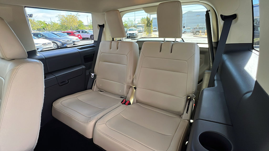 Thumbnail: 2016 Ford Flex - 31