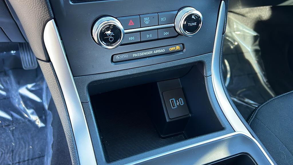 Thumbnail: 2024 Ford Edge - 23