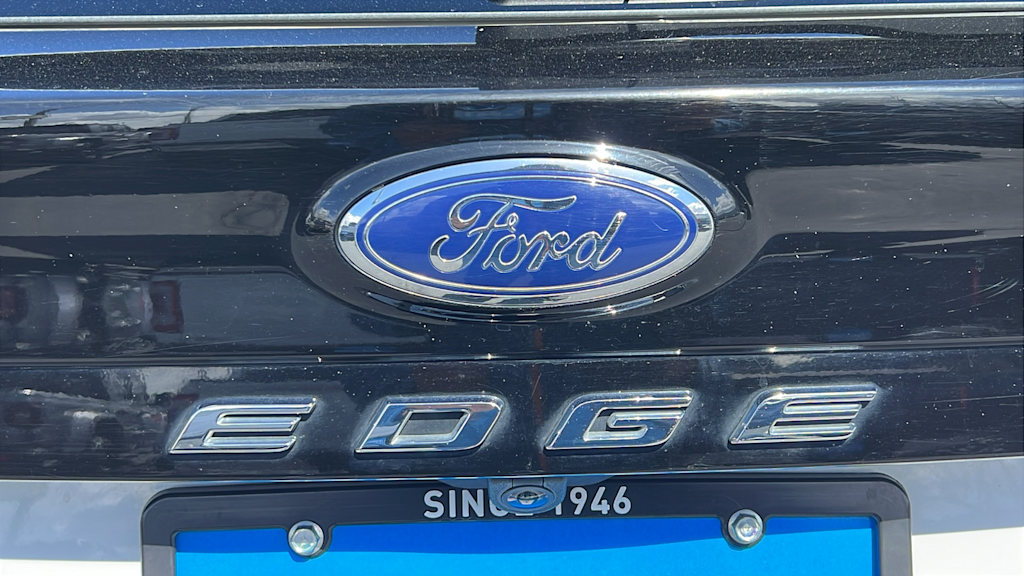 2023 Ford Edge SEL 7