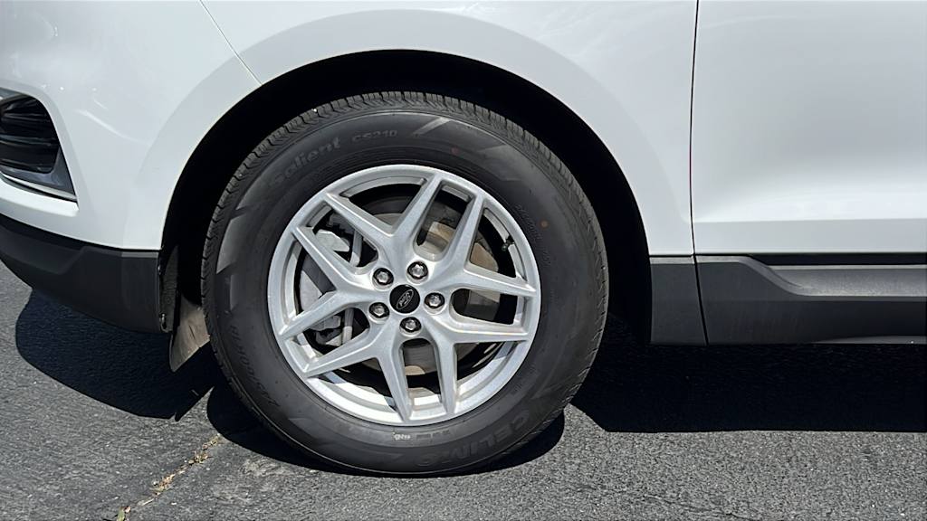 2023 Ford Edge SEL 8
