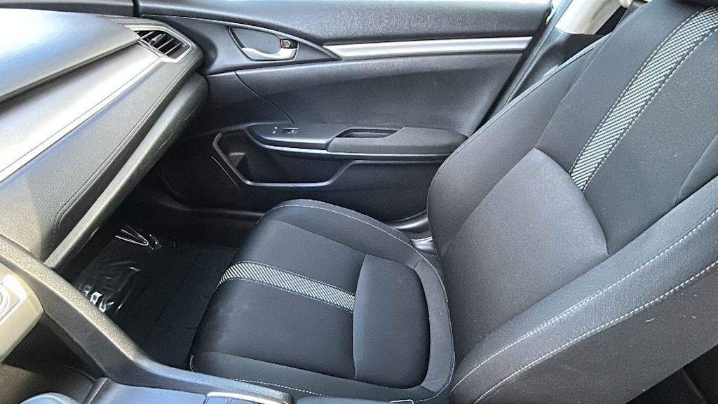 Thumbnail: 2016 Honda Civic - 10