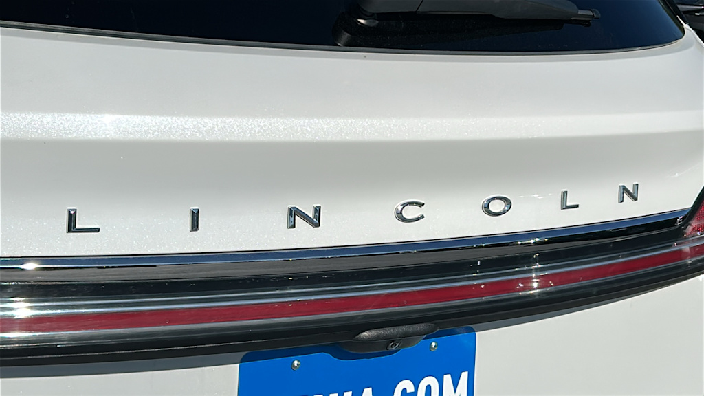 Thumbnail: 2023 Lincoln Nautilus - 7