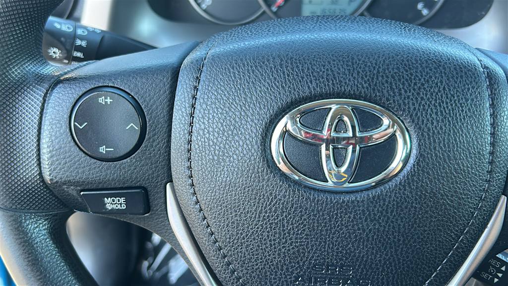 Thumbnail: 2016 Toyota RAV4 - 24