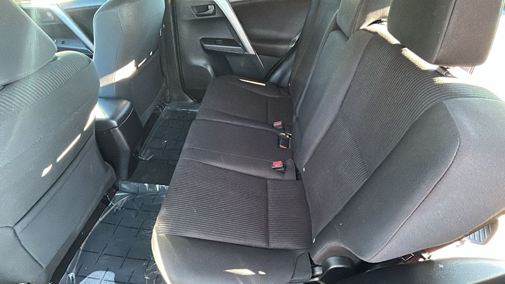 Thumbnail: 2016 Toyota RAV4 - 11